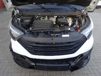 Iveco Daily 35C16 Koffer, Airco, Cruise control, 31.000 km !! picture 23