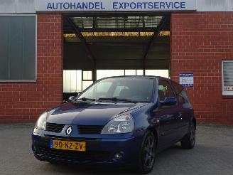 Schadeauto Renault Clio 1.4 16V Stuurbekr.,Cruise control, el.pakket 2004/4