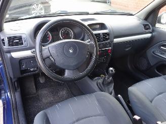 Renault Clio 1.4 16V Stuurbekr.,Cruise control, el.pakket picture 11