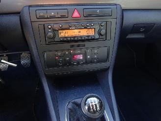 Audi A4 Avant 1.6 Advance 74kw, Navi, Climate & Cruise control, ZEER MOOI !! picture 21