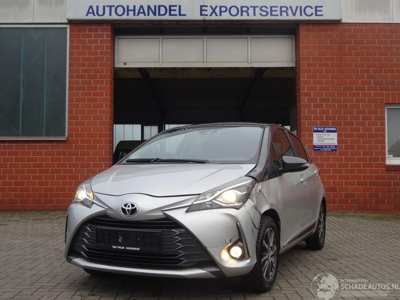Toyota Yaris Y20 1.5i Automaat, Climate & Cruise, Lane assist, Camera