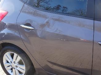 Hyundai Ix20 1.6i Lounge Pack 125pk, Climate & Cruise, Trekhaak picture 23