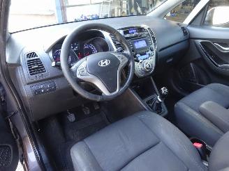 Hyundai Ix20 1.6i Lounge Pack 125pk, Climate & Cruise, Trekhaak picture 12