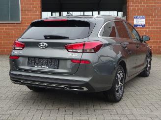 Hyundai I-30 Stationwagon 88kw Hybride, Climate & Cruise, Navi, Laneassist picture 4