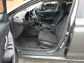 Hyundai I-30 Stationwagon 88kw Hybride, Climate & Cruise, Navi, Laneassist picture 10