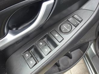 Hyundai I-30 Stationwagon 88kw Hybride, Climate & Cruise, Navi, Laneassist picture 14