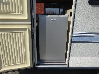 Hobby  440 Classic, Toilet, kachel, koelkast, voortent picture 9