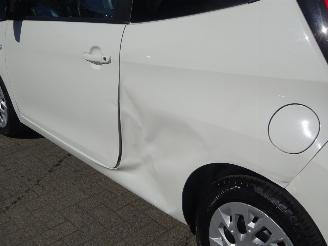 Toyota Aygo X Play 1.0 VVT-i, Airco, Cruise ontrol, MMS, Camera picture 10