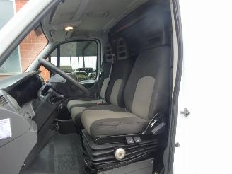 Iveco Daily 40-C15 3.0 107kw, Airco, Cruise, Trekhaak 3500 kg picture 13