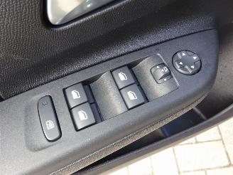 Opel Corsa GS 107kw Hybrid, Leder/alcantara, Climate& Cruise, Navi, Lane assist picture 21