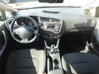 Kia Cee d Sportswagon 1.4i 74kw Comfortline, Airco, Cruise, El.pakket picture 15