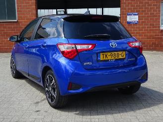 Toyota Yaris 1.5 Hybrid Bi-Tone, Climate & Cruise, Lane assist, Navi picture 4