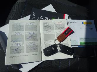 Toyota Yaris 1.5 Hybrid Bi-Tone, Climate & Cruise, Lane assist, Navi picture 24