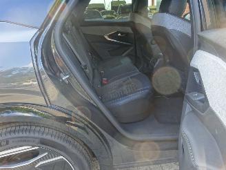 Peugeot e-3008 GT 157kw/214pk, Elektro WLTP 524 km picture 8