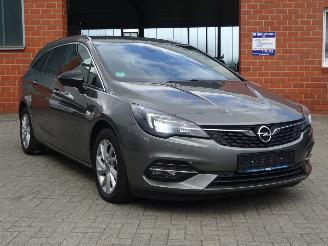 Opel Astra Sports Tourer Elegance 96kw/130pk Euro6, Navi, Airco, Cruise picture 3