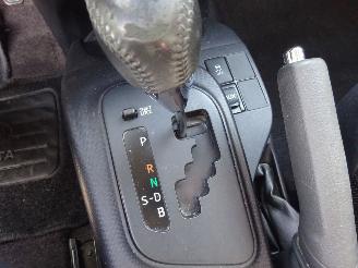 Toyota iQ IQ+ Comfort 1.0i Automaat, Airco, Stuurbekr, APK picture 18