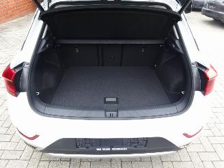 Volkswagen T-Roc Style 110kw/150pk DSG Automaat, Half leer, DAB+, Navi picture 17