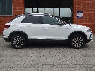 Volkswagen T-Roc Style 110kw/150pk DSG Automaat, Half leer, DAB+, Navi picture 14
