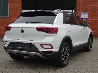 Volkswagen T-Roc Style 110kw/150pk DSG Automaat, Half leer, DAB+, Navi picture 4