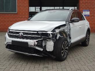 Volkswagen T-Roc Style 110kw/150pk DSG Automaat, Half leer, DAB+, Navi picture 2
