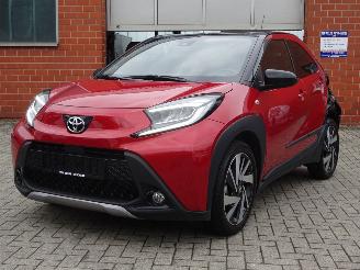 Toyota Aygo JBL 53 kw Euro6, Navi, DAB+, Camera, Half leer,Cruise & Climate picture 2