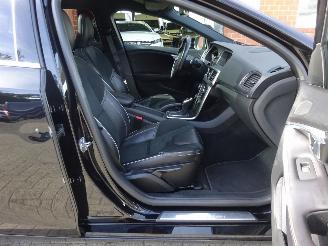 Volvo V-40 T3 Polar+ Sport R-Design, Panorama, Navi, Climate & Cruise, Leer picture 13