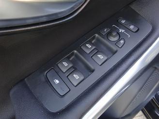 Volvo V-40 T3 Polar+ Sport R-Design, Panorama, Navi, Climate & Cruise, Leer picture 22
