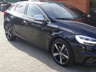 Volvo V-40 T3 Polar+ Sport R-Design, Panorama, Navi, Climate & Cruise, Leer picture 11