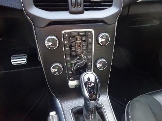 Volvo V-40 T3 Polar+ Sport R-Design, Panorama, Navi, Climate & Cruise, Leer picture 25