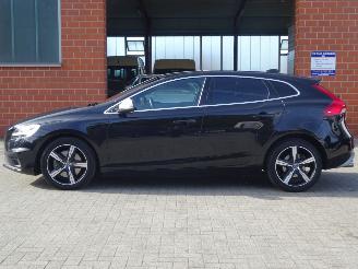Volvo V-40 T3 Polar+ Sport R-Design, Panorama, Navi, Climate & Cruise, Leer picture 16