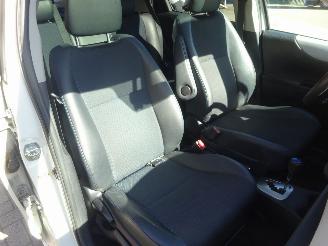 Toyota Yaris Hybrid, Panorama, Leer, Navi, Cruise & Climate control picture 32