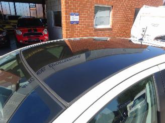 Toyota Yaris Hybrid, Panorama, Leer, Navi, Cruise & Climate control picture 8