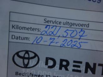 Toyota Yaris Hybrid, Panorama, Leer, Navi, Cruise & Climate control picture 29