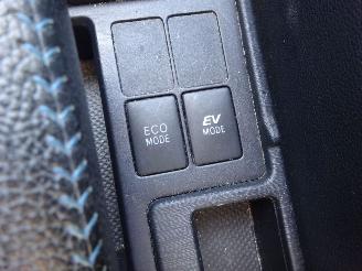 Toyota Yaris Hybrid, Panorama, Leer, Navi, Cruise & Climate control picture 17