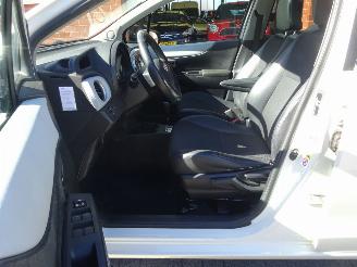 Toyota Yaris Hybrid, Panorama, Leer, Navi, Cruise & Climate control picture 10