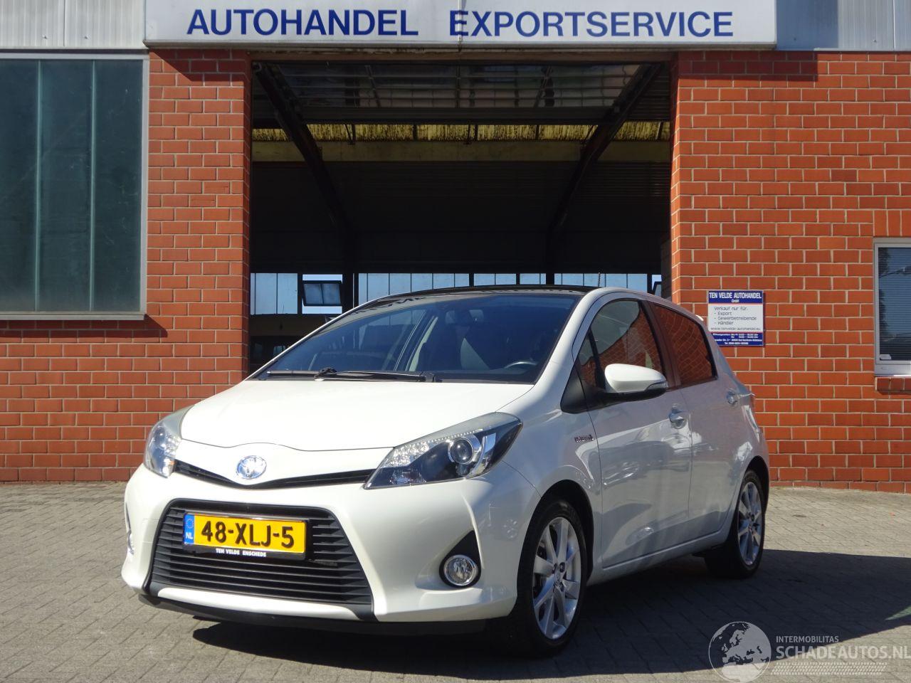 Toyota Yaris Hybrid, Panorama, Leer, Navi, Cruise & Climate control