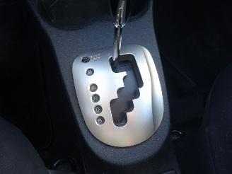 Toyota Yaris Hybrid, Panorama, Leer, Navi, Cruise & Climate control picture 16
