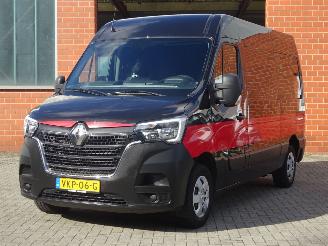 Renault Master T33 2.3 dCi 150 L2H2 Energy, Airco, Navi, Trekhaak picture 2