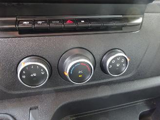 Renault Master T33 2.3 dCi 150 L2H2 Energy, Airco, Navi, Trekhaak picture 15