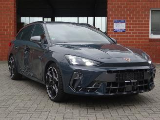 Cupra Leon Sportstourer 1.5 e-Hybrid 200 kW VZ Extreme picture 3