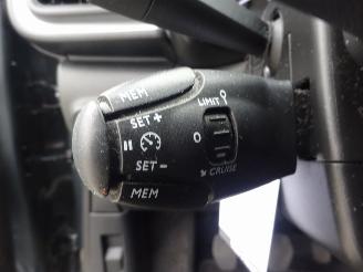 Citroën C3 \"Feel\" 1.2 VTI 60kw Euro6, Airco, Cruise, Navi-MMS, PDC, Lane assist picture 19