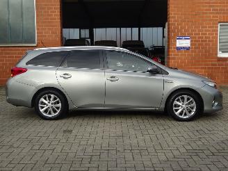 Toyota Auris Touring Sports 1.8i Hybride , Panorama, Navi, Camera, Cruise & Climate control picture 6