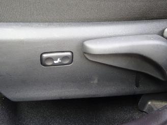 Toyota Auris Touring Sports 1.8i Hybride , Panorama, Navi, Camera, Cruise & Climate control picture 17