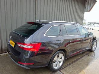 Skoda Superb 1.4 TSI 110kW ACT Ambition Business picture 4