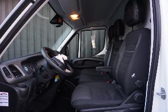 Iveco Daily 2.3D 101kW Automaat 35S14V  352L H3 picture 22