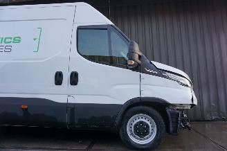 Iveco Daily 2.3D 101kW Automaat 35S14V  352L H3 picture 21