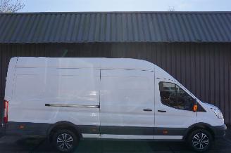 Vaurioauto  commercial vehicles Ford Transit 2.0 TDCI 96kW Airco L4H3 Trend 2017/2