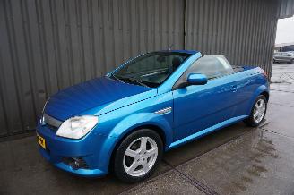 Opel Tigra 1.4-16V 66kW Airco TwinTop Rhythm picture 17