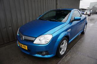 Opel Tigra 1.4-16V 66kW Airco TwinTop Rhythm picture 13