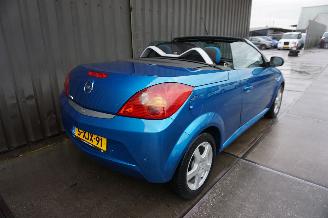 Opel Tigra 1.4-16V 66kW Airco TwinTop Rhythm picture 5